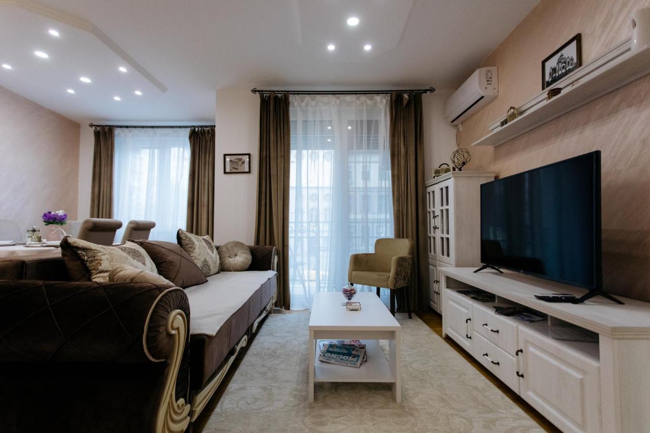 Apartman Kristina 4* Subotica Exterior photo