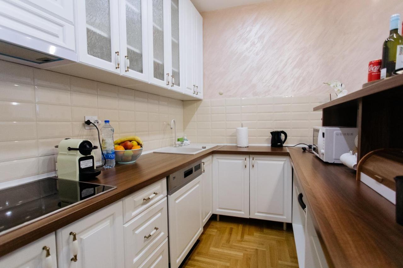 Apartman Kristina 4* Subotica Exterior photo